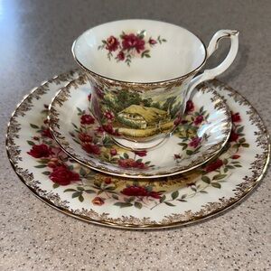 Royal Albert Four Seasons Series AUTUMN Country Scenes 3 piece set Teacup plates